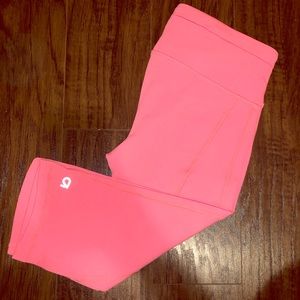 GAP Fit Capri Leggings